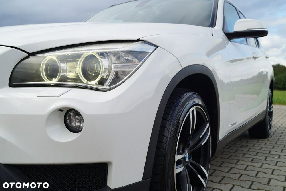 BMW X1 sDrive18d - 11