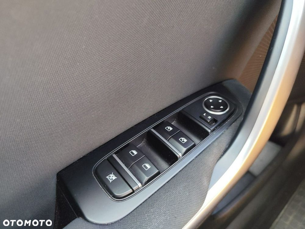 Kia Ceed - 24