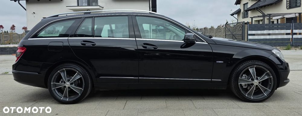 Mercedes-Benz C-Class 2010 photo 5