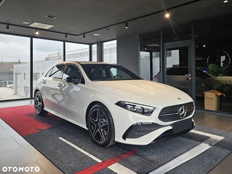 Mercedes-Benz Klasa A 220 4-Matic AMG Line 8G-DCT - 7