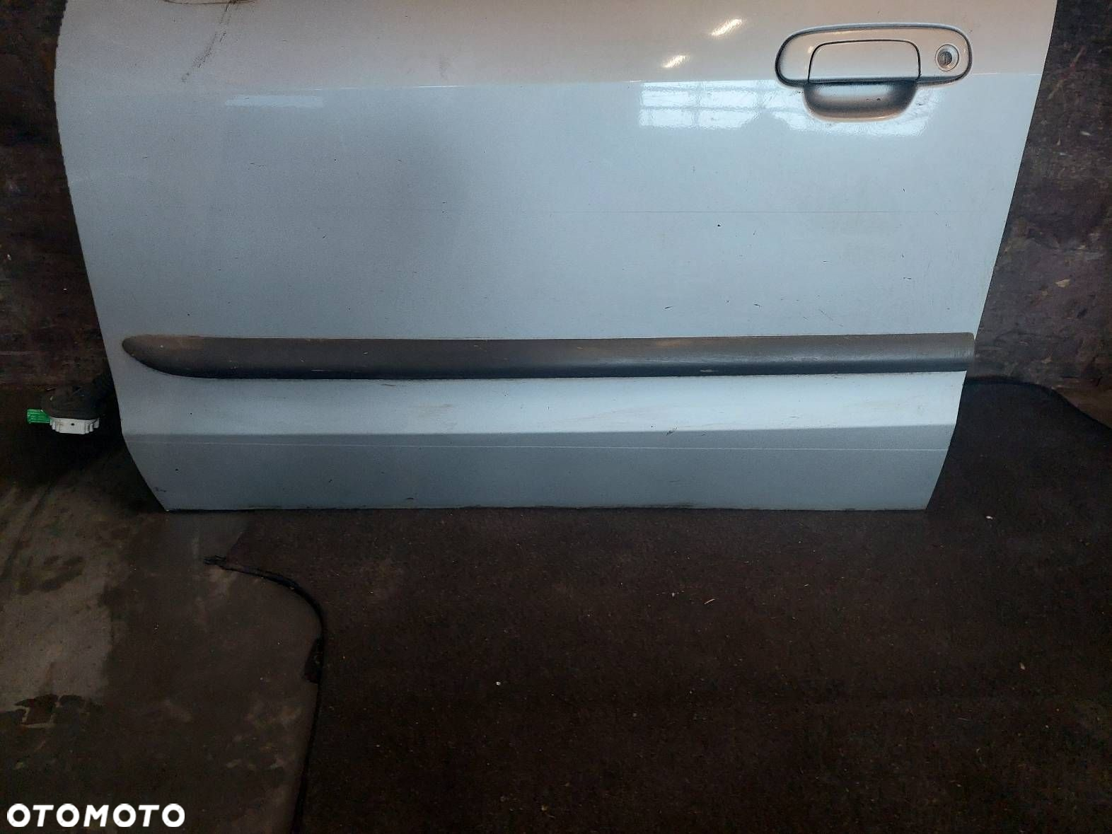 DRZWI KOMPLETNE LEWY PRZÓD MAZDA PREMACY I 18G - 2