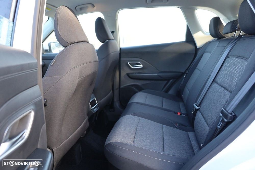 MG ZS 1.5 Hybrid+ Standard - 8