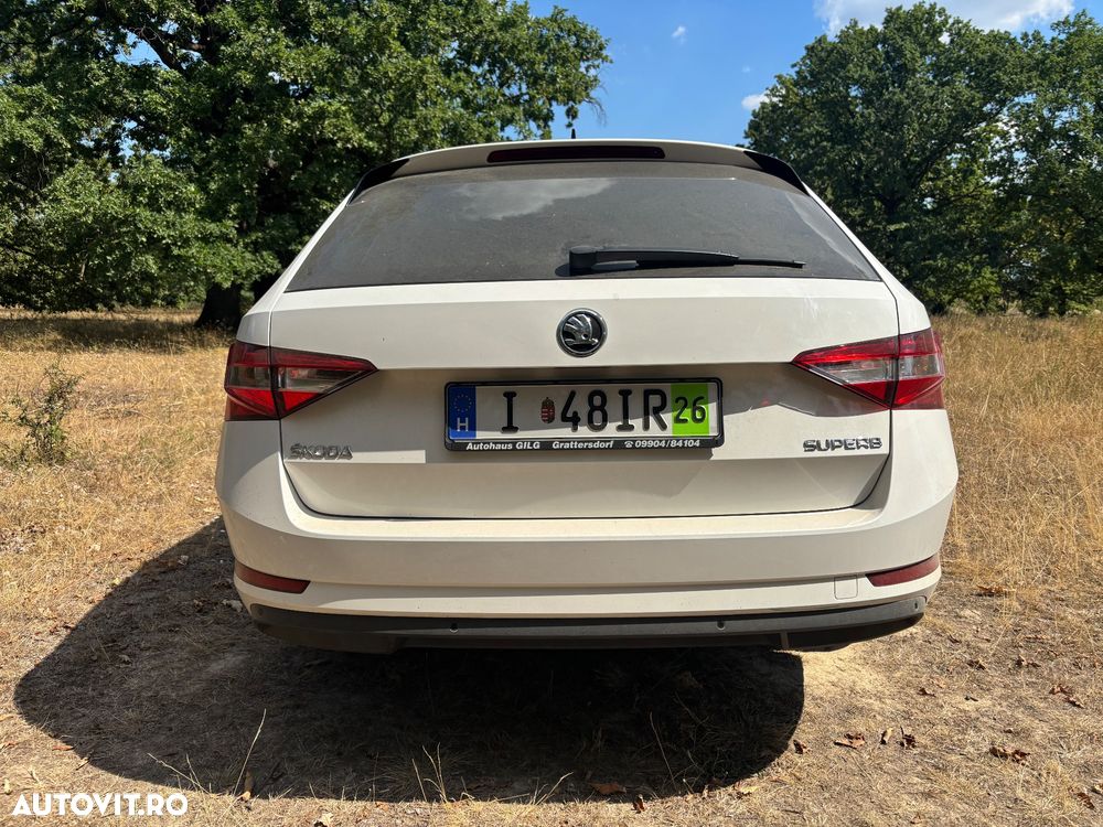 Skoda Superb 2.0 TDI Ambition - 12