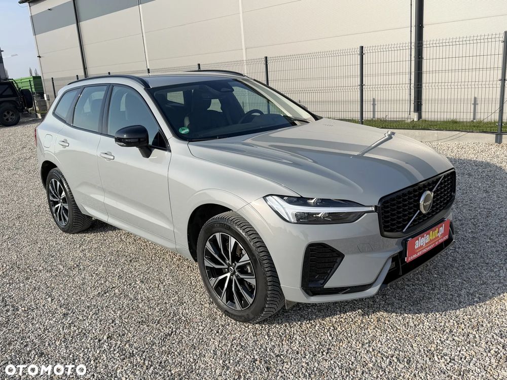 Volvo XC 60 B4 B Plus Dark - 2