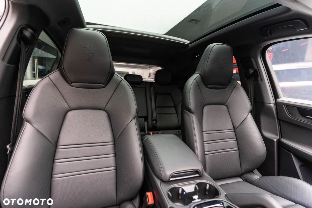 Porsche Cayenne - 17