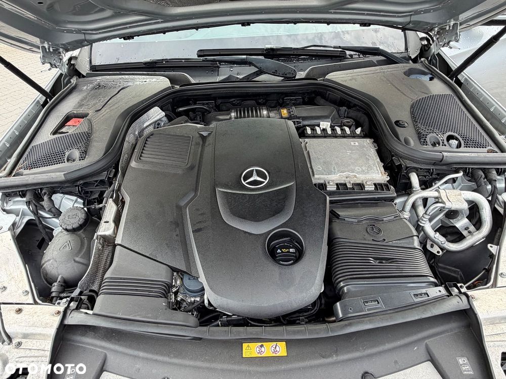 Mercedes-Benz Klasa E - 8