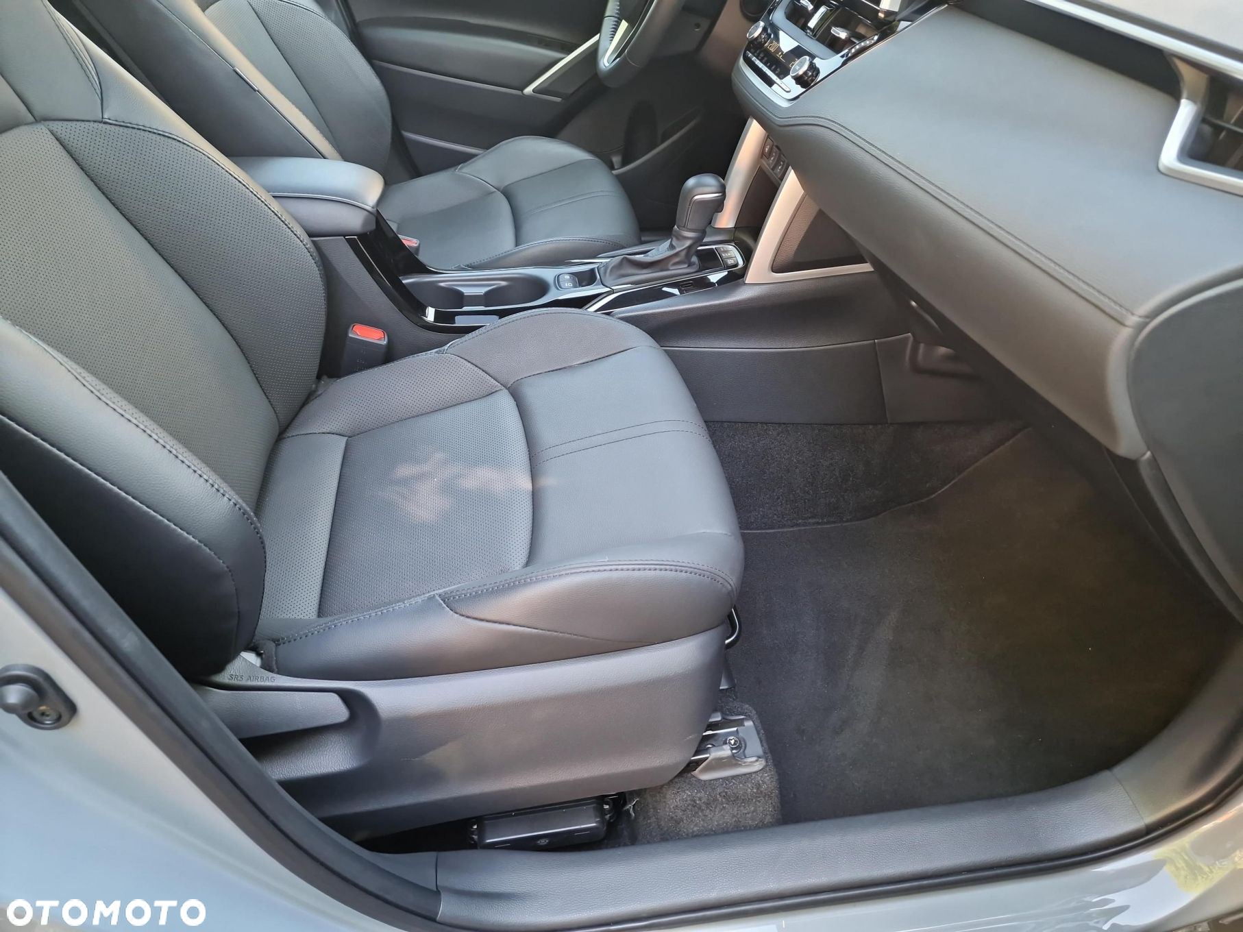 Toyota Corolla Cross - 15