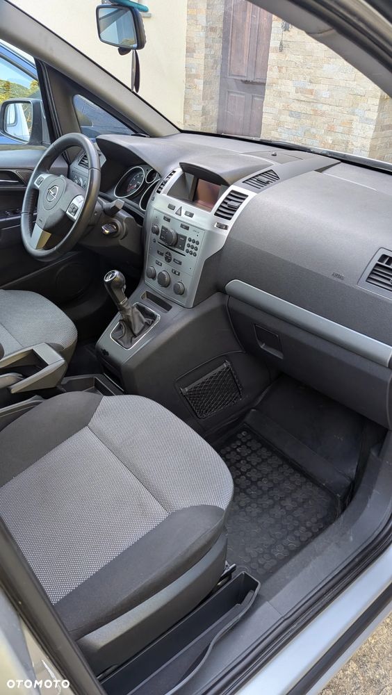 Opel Zafira 1.8 - 4