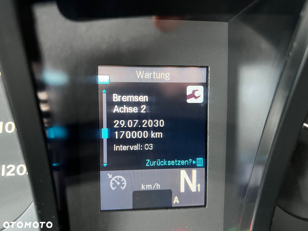 Mercedes-Benz Antos - 30