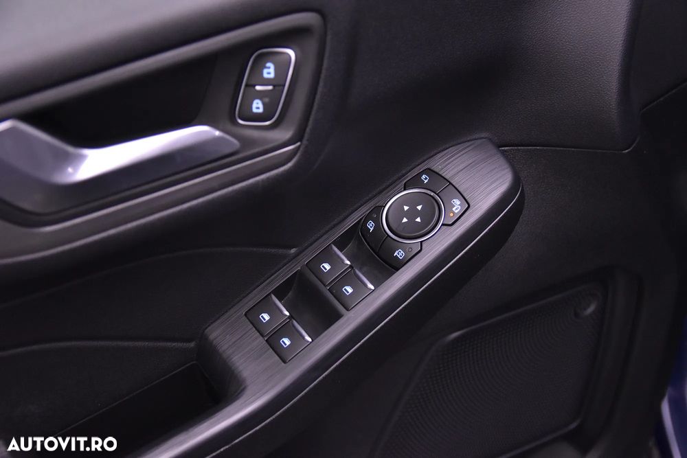 Ford Kuga - 13