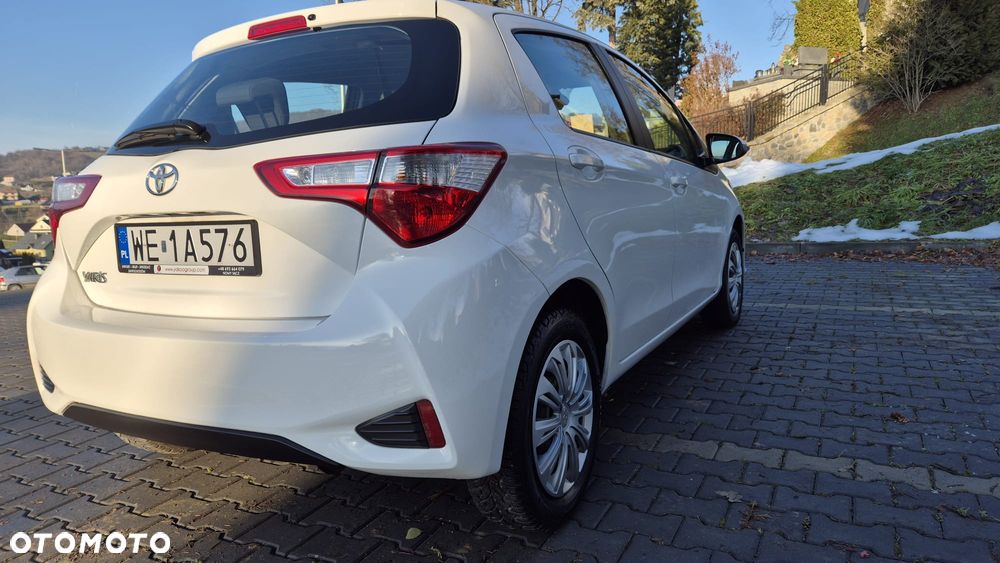 Toyota Yaris 1.5 Active - 11