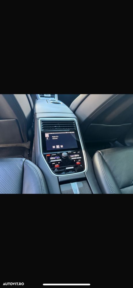 Porsche Panamera Turbo Sport Turismo - 7