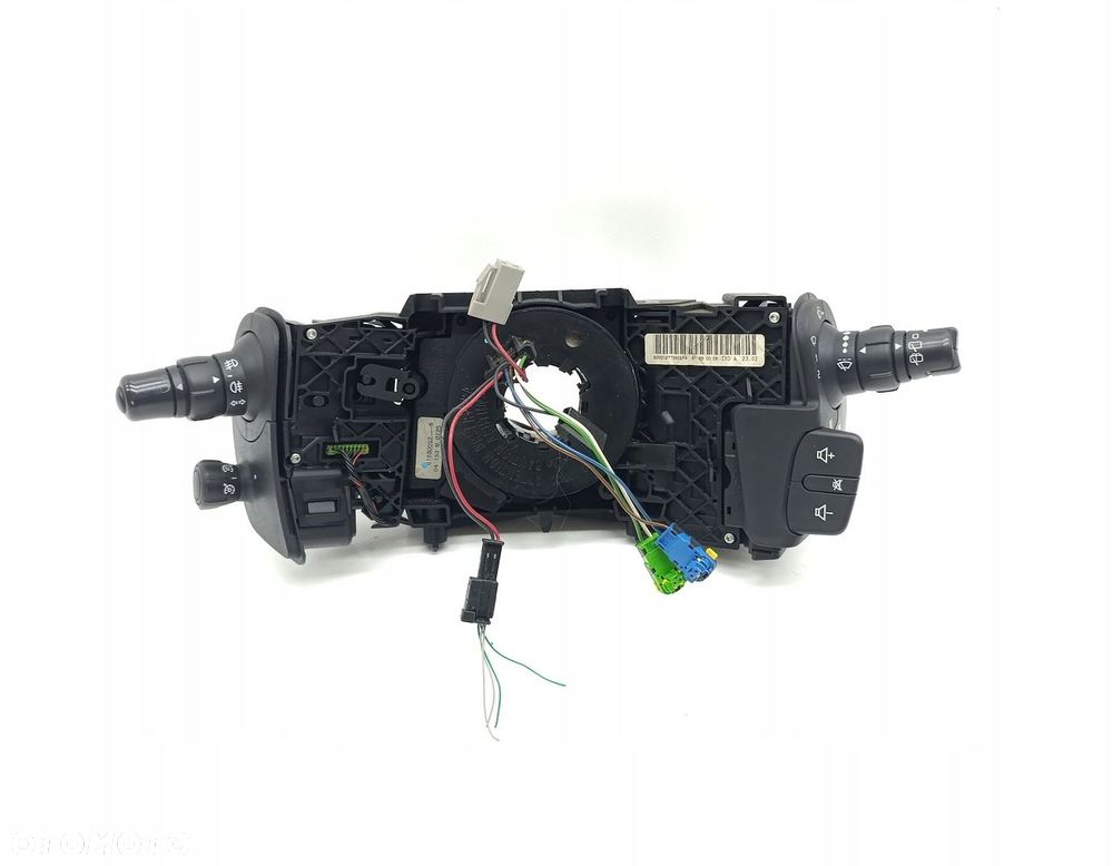 PRZEŁĄCZNIK ŚWIATEŁ KIERUNKOWSKAZÓW RENAULT SCENIC II 8200012772802 - 1