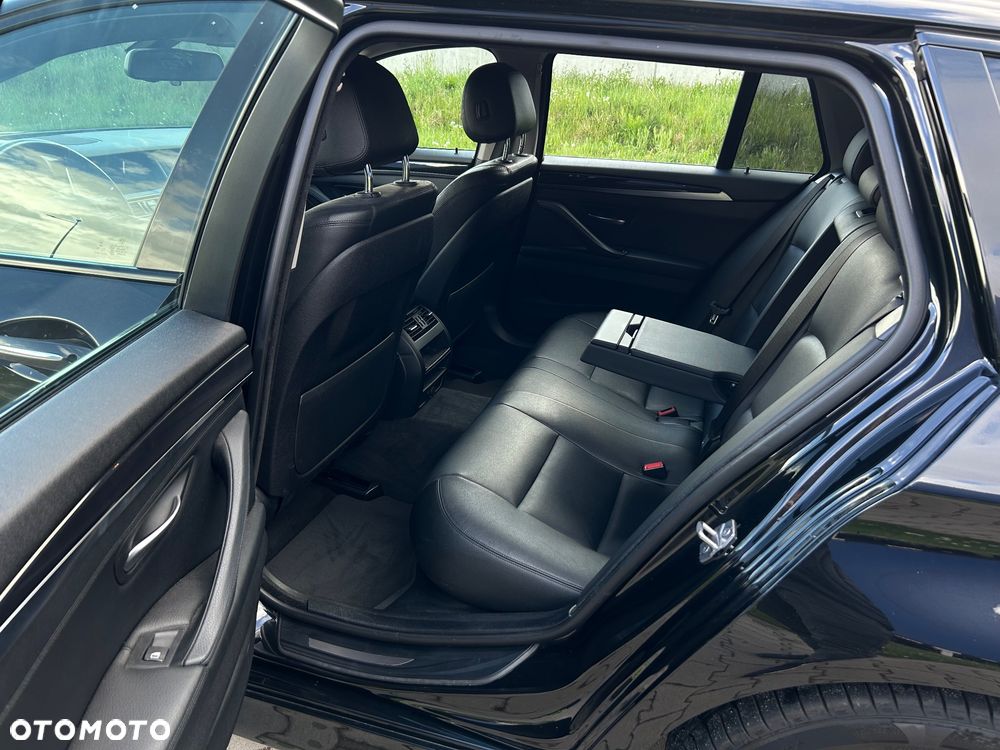 BMW Seria 5 520d - 26