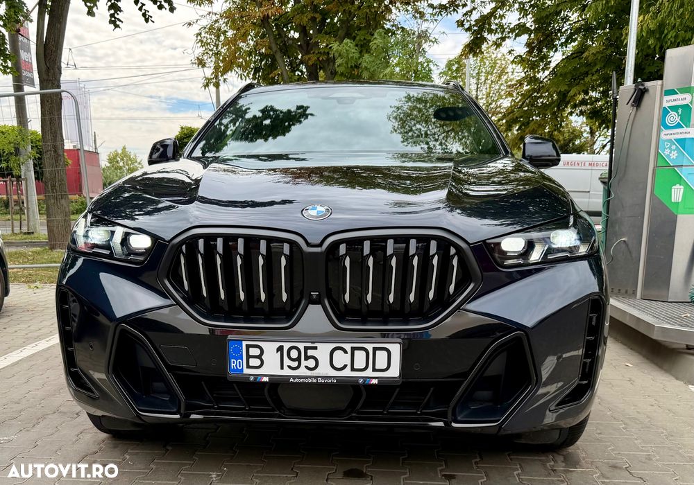 BMW X6 xDrive40i AT MHEV - 29