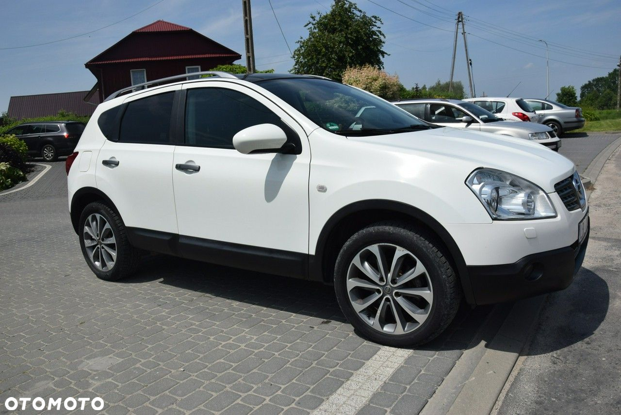 Nissan Qashqai 2.0 dCi 4 x 4 DPF lounge - 9
