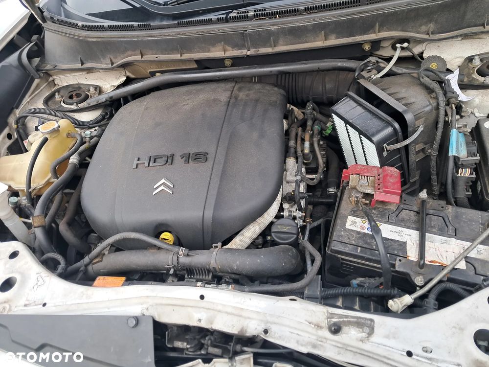 Citroen C-Crosser 2.2 HDI Biały Części karoseria silnik wnętrze felgi - 6