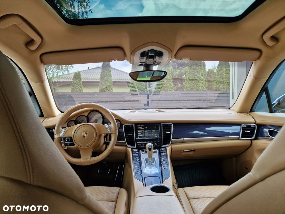 Porsche Panamera - 5