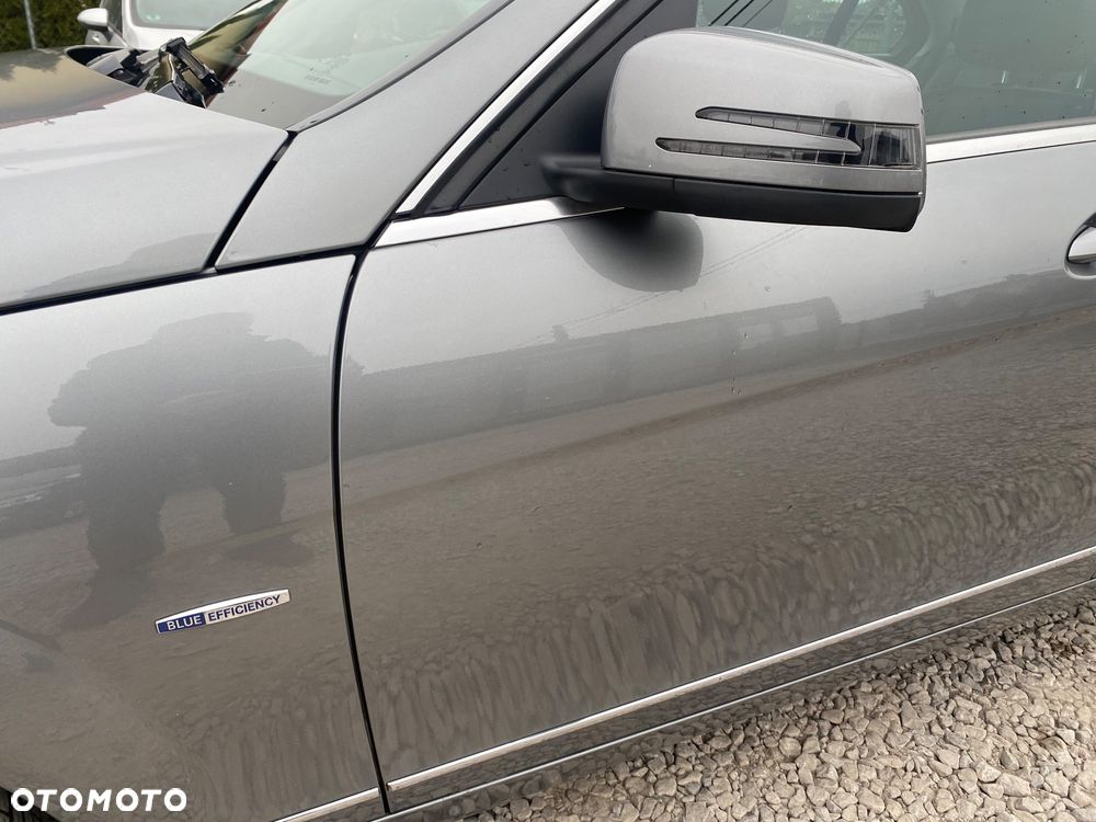 Mercedes-Benz Klasa C 180 CGI Automatik BlueEFFICIENCY Avantgarde - 16