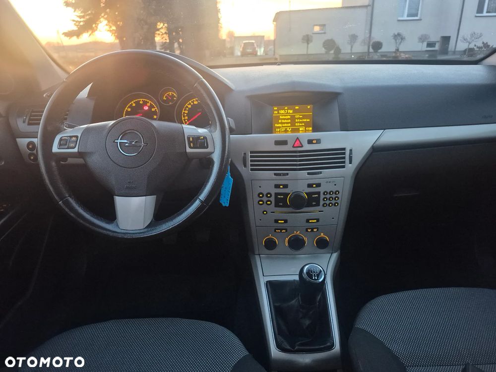 Opel Astra 1.4 Edition 111 Jahre - 23