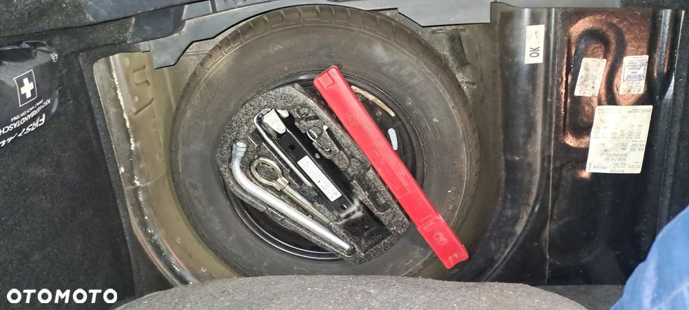 Seat Ibiza SC 1.4 16V Reference - 25