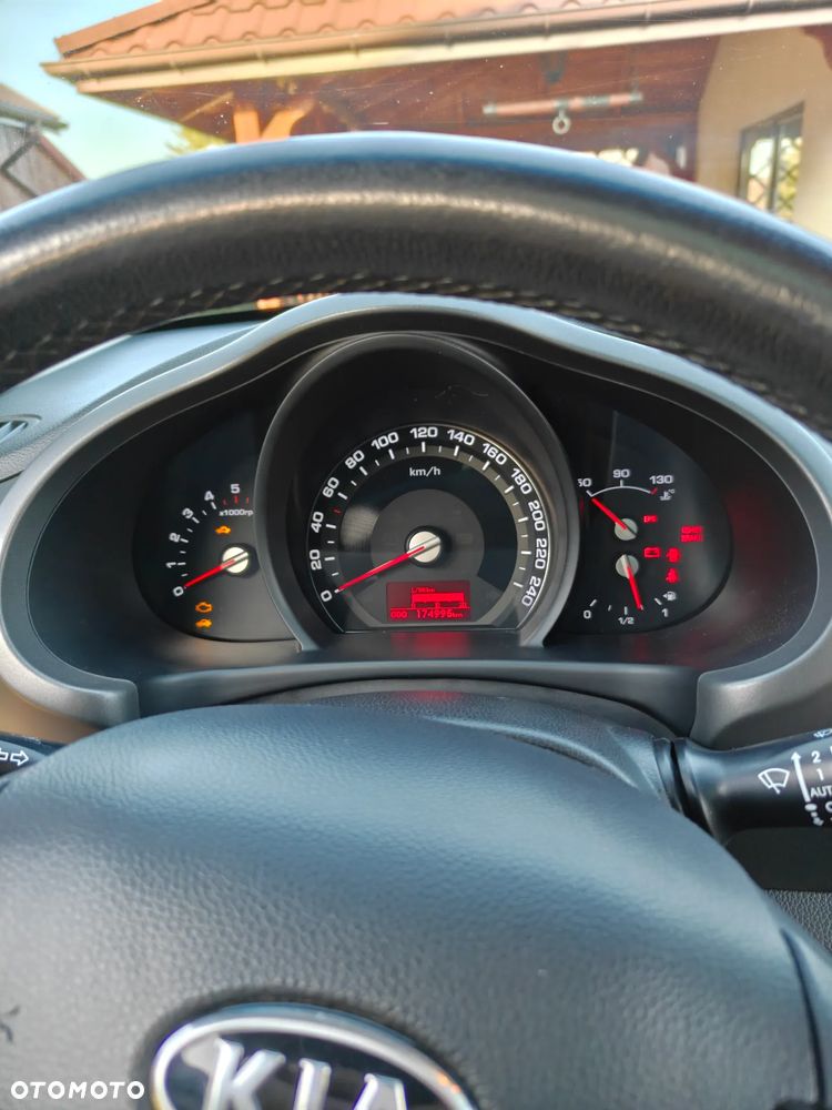 Kia Sportage 1.7 CRDI XL 2WD - 8