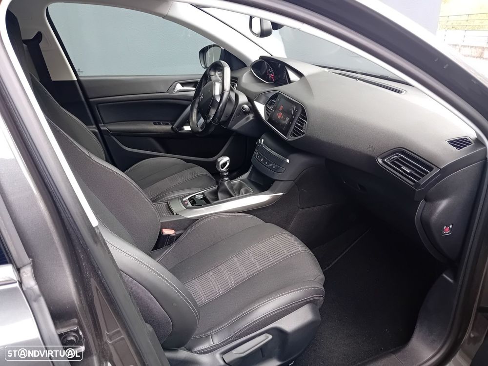 Peugeot 308 PureTech 110 Stop & Start Allure - 10