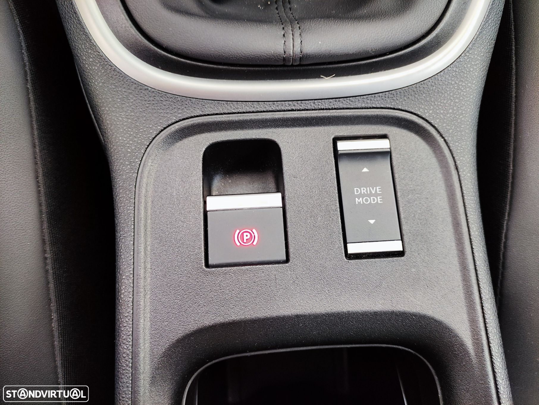 Jeep Avenger 1.2 GSE T3 Altitude - 19