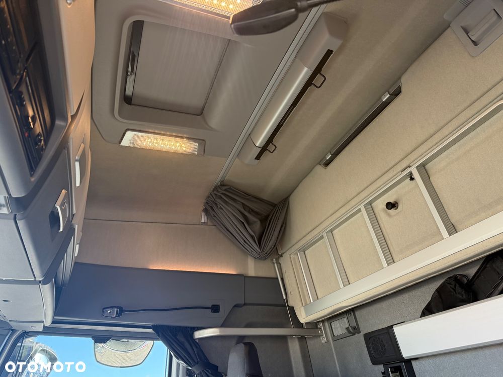 Renault T520 / DUŻA KABINA / PEŁNE SPOILERY / SPROWADZONY / STAN BDB / / / - 26