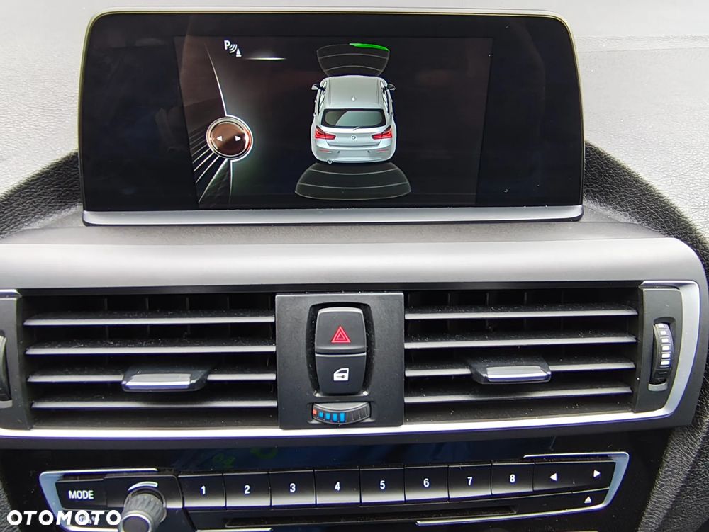 BMW Seria 1 118d xDrive Edition Metropolitan - 21