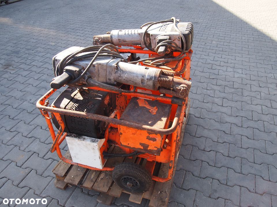 Agregat diesel + Młot do kucia Bosch - 7
