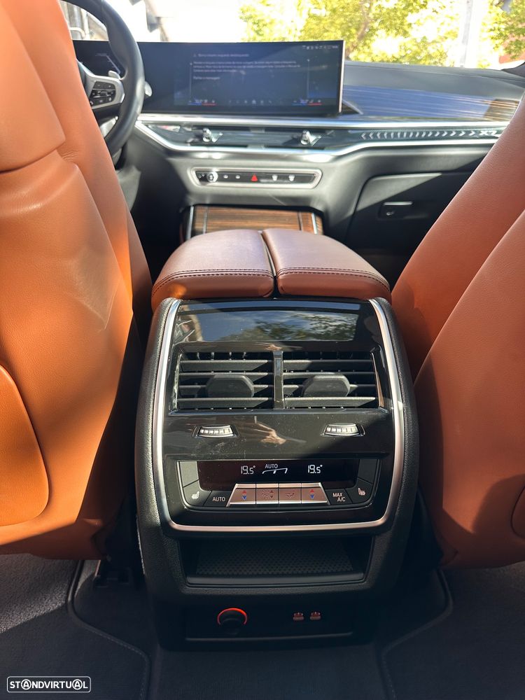 BMW X7 40 d xDrive Pack M Desportivo Pro - 16