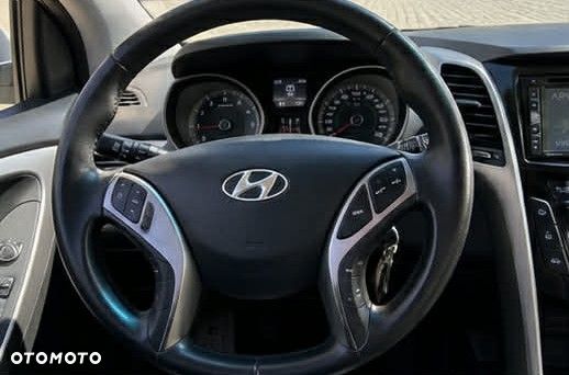 Hyundai i30 1.4 CRDi Comfort - 4