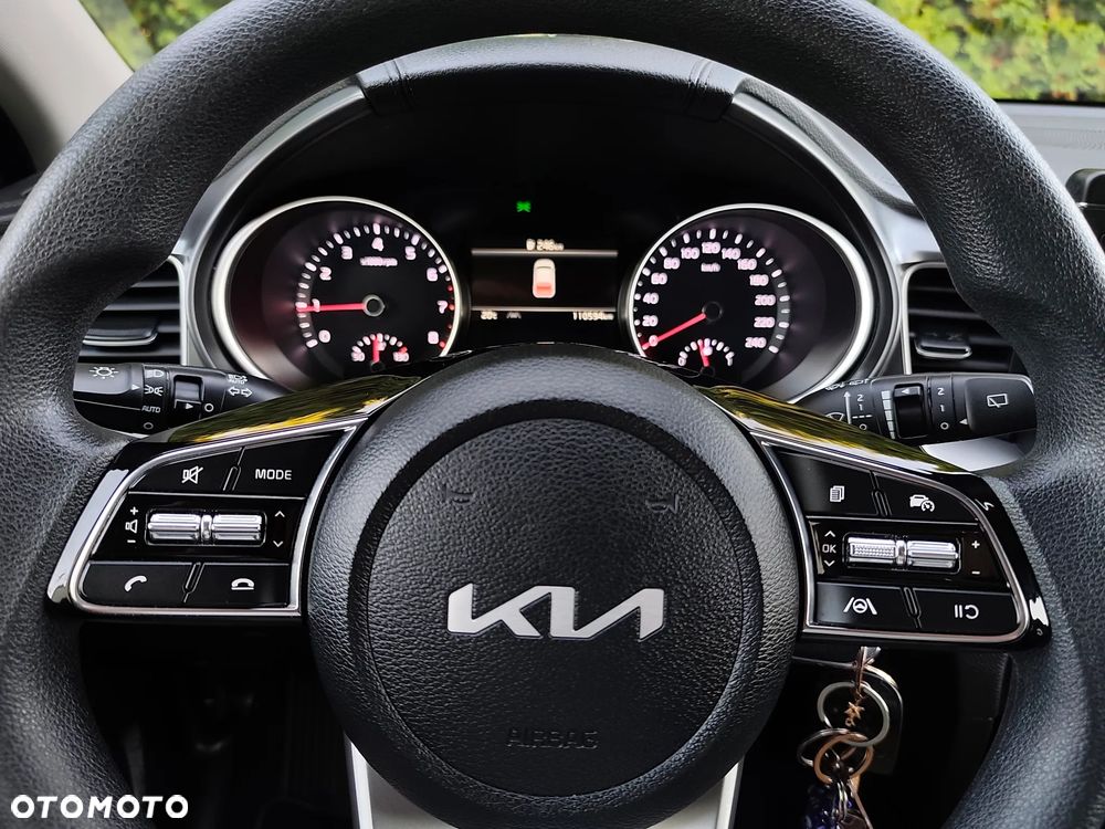 Kia Ceed - 25