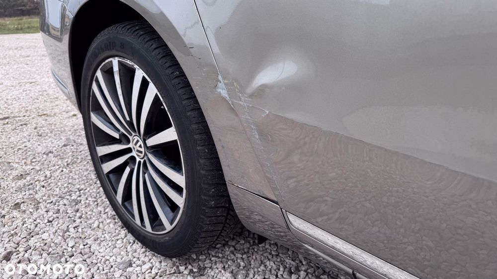 Volkswagen Passat 1.8 TSI Highline DSG - 32