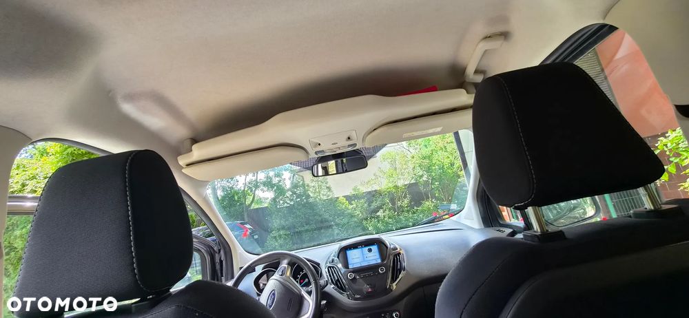 Ford Tourneo Courier - 20