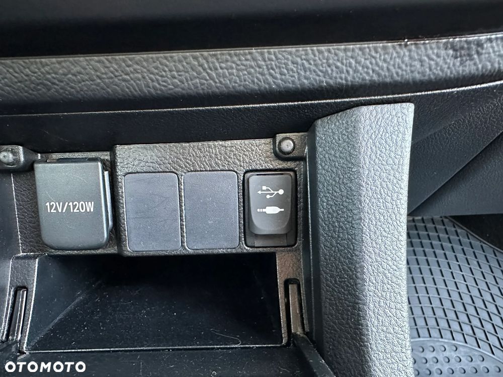 Toyota Corolla - 29