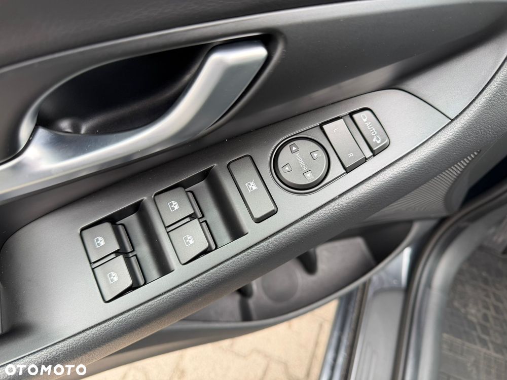 Hyundai i30 1.0 T-GDI Smart DCT - 12