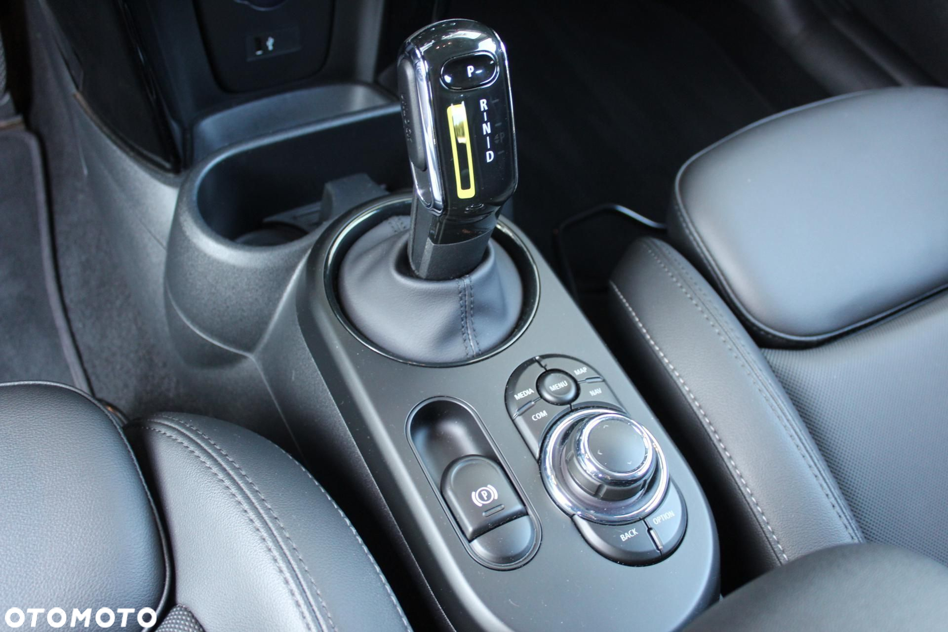 MINI Cooper - 13