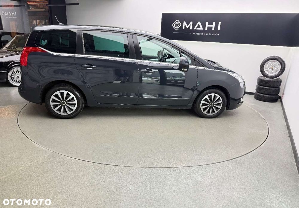 Peugeot 5008 2.0 HDi Active 7os - 8