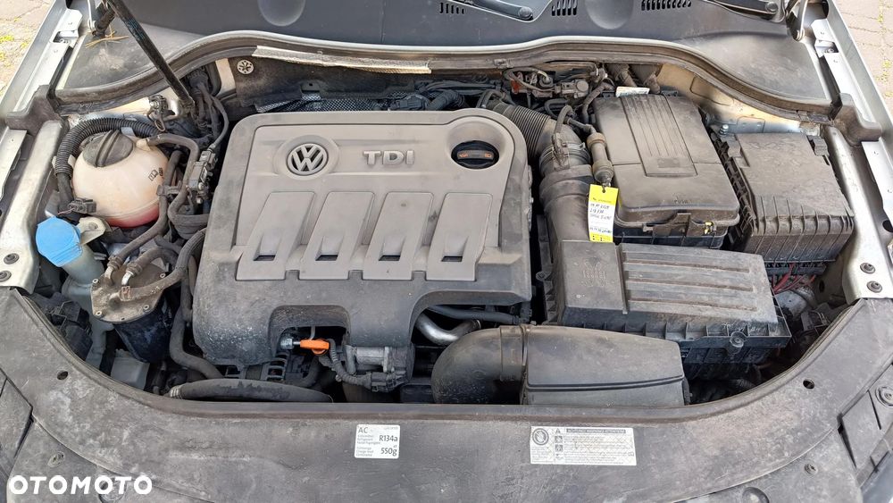 Volkswagen Passat 2.0 TDI Comfortline DSG - 19