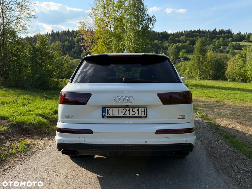 Audi Q7 - 6