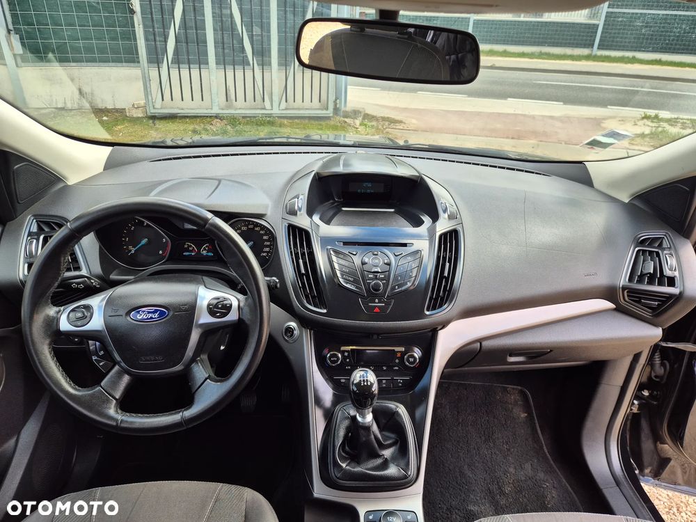 Ford Kuga 2.0 TDCi 2x4 Titanium - 11