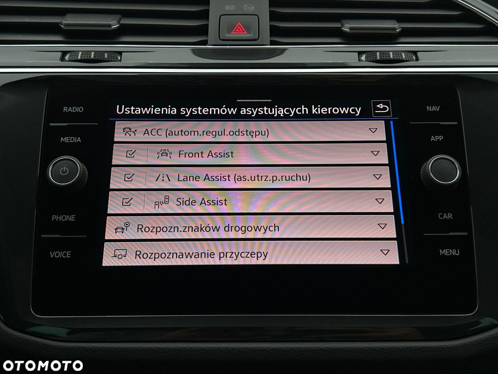 Volkswagen Tiguan 2.0 TDI SCR Life - 31