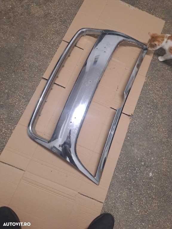 Rama crom grila radiator VW Touareg 7L an 2007-2010 cod 7L6853651K - 2