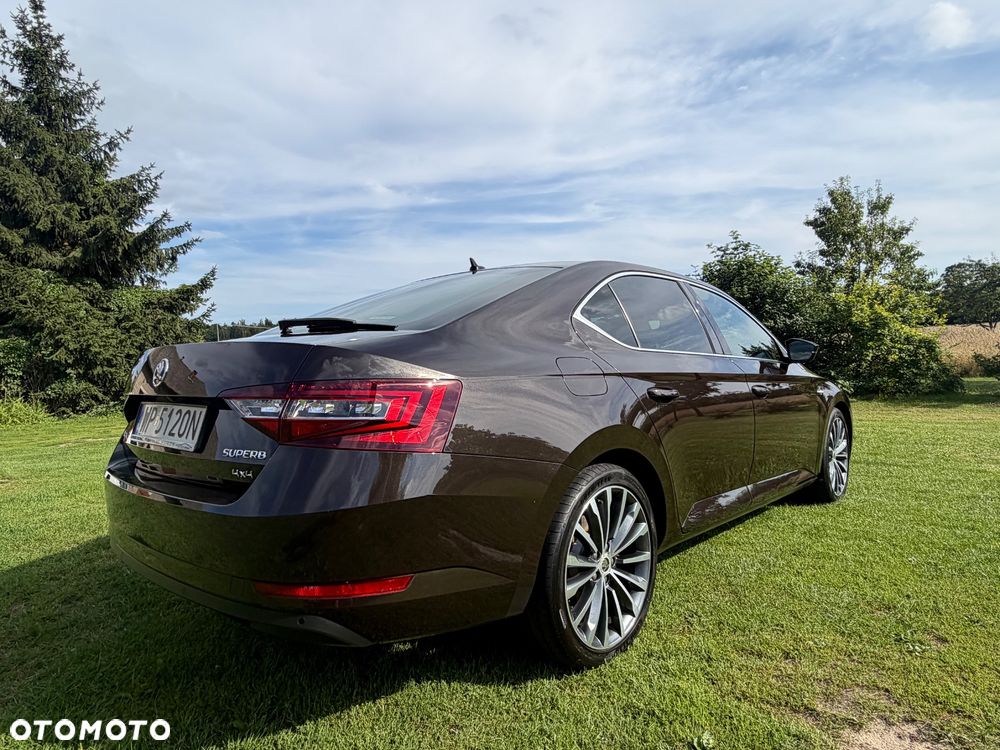 Skoda Superb 2.0 TDI 4x4 L&K DSG - 14