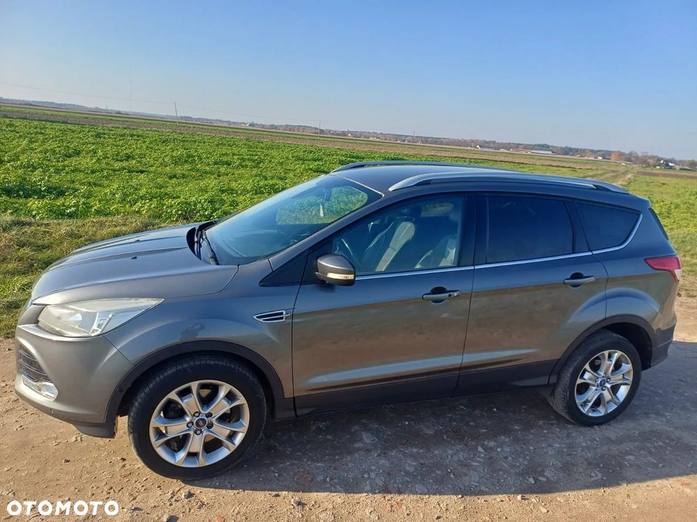 Ford Kuga - 12