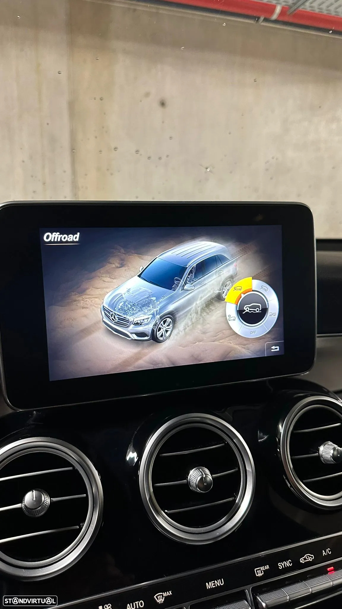 Mercedes-Benz GLC 250 d 4Matic 9G-TRONIC AMG Line - 17