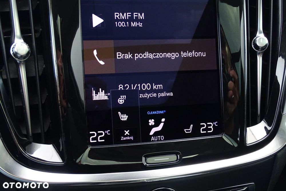 Volvo V60 T6 AWD Twin Engine Geartronic R-Design - 39