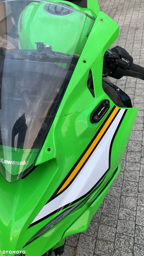 Kawasaki ZXR - 19